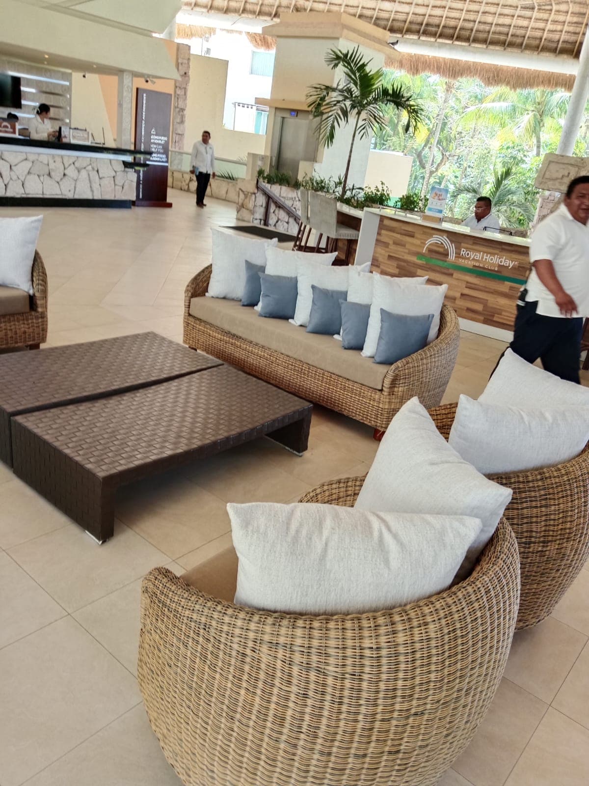 Sillón de lobby en área de recepción